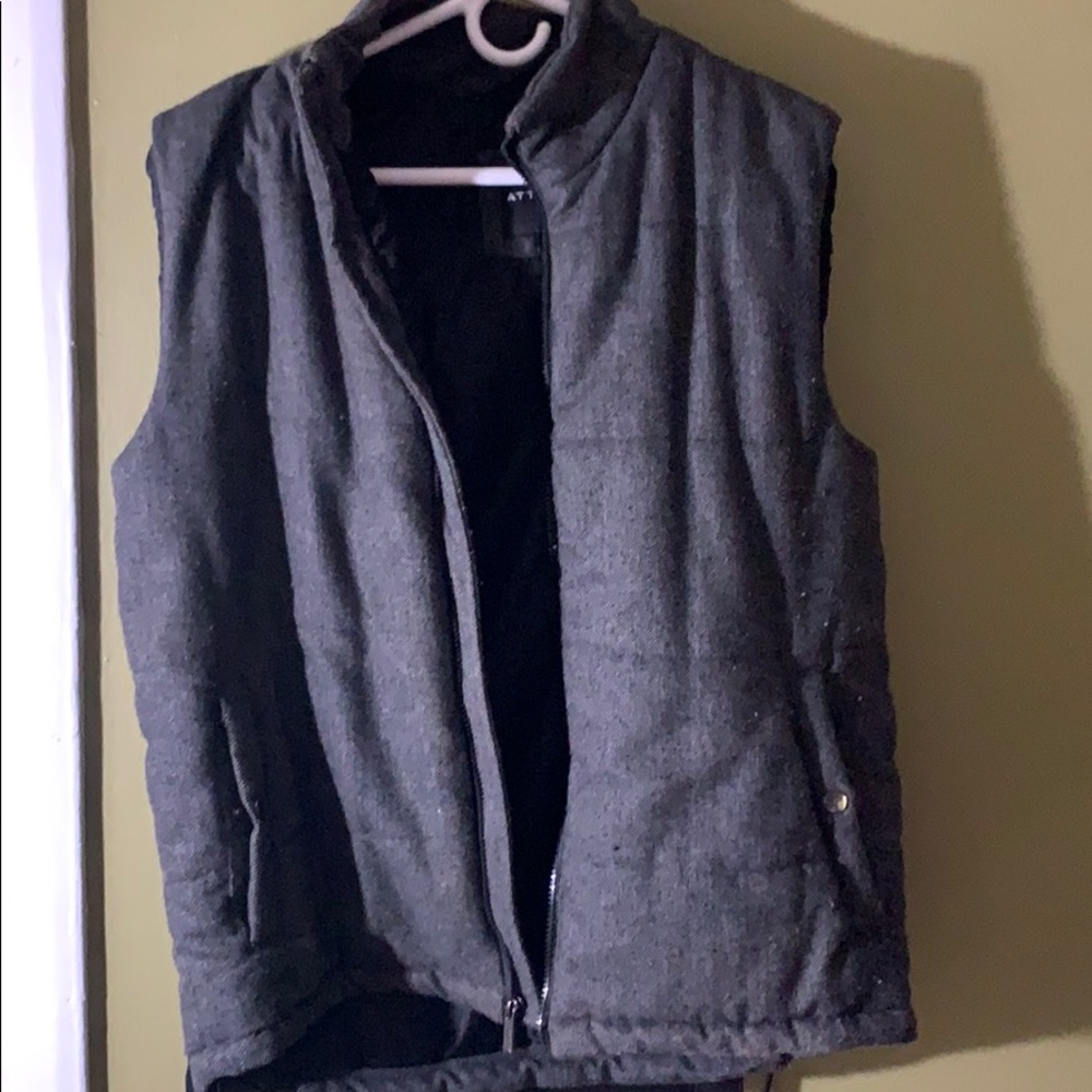Attentions men’s medium vest